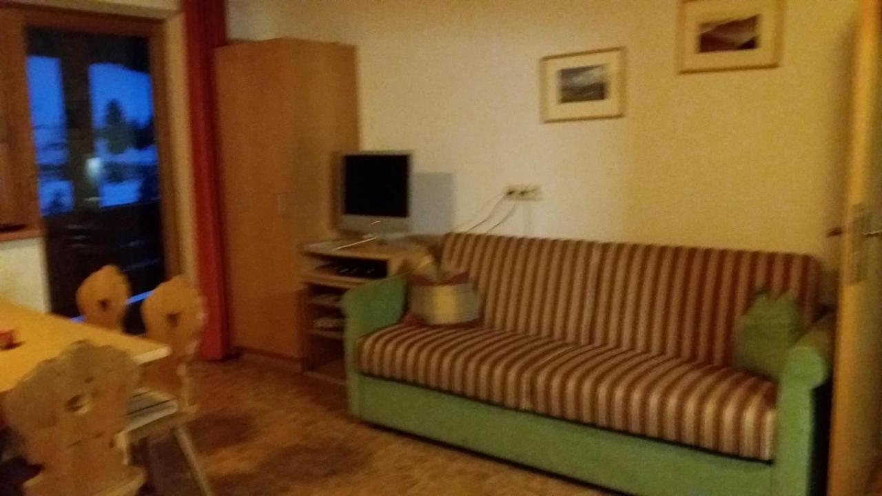 Aue, Ferienwohnung Tux Extérieur photo