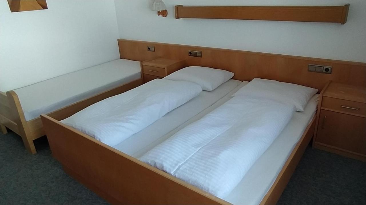 Aue, Ferienwohnung Tux Extérieur photo